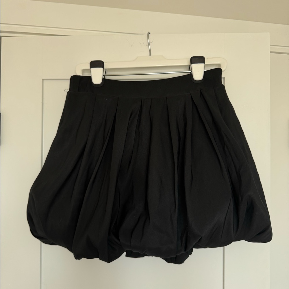 Black Pleated Bubble Skirt